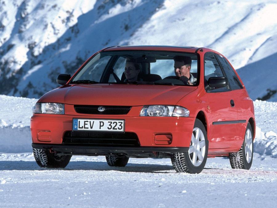  Mazda 323 P 1998 года  (фото 1 из 1)